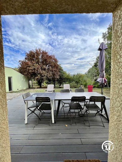 Villa Caroline - Gîtes De France, Gîte à Saint-Martin-Lalande