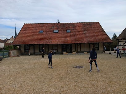 Gîte De La Feuillarderie Maison De La Chasse, Gîte à Vouzeron