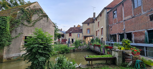 Le Moulin Du Dehors, Gîte à Saint-Florentin