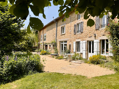 La Foresterie, Gîte De Groupe À Echandelys, Gîte à Échandelys
