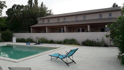 Domaine De Beauvezet, Gîte à Lamanon