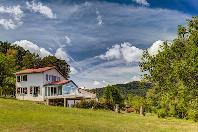 Ô Balcons Des Volcans, Gîte à Saint-Genès-Champanelle