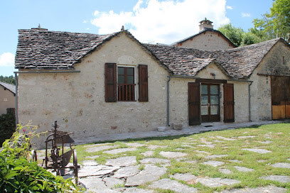 Gîte Du Bouquet 2 Épis 5 Pers À Saint Georges De Levejac Gîte à Massegros Causses Gorges