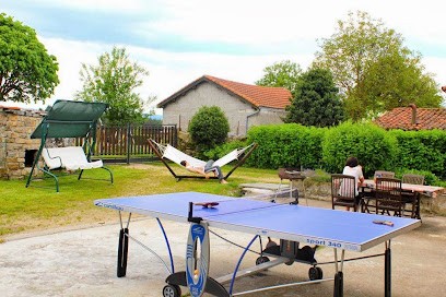 La Maison De Pierre, Gîte à Lapte