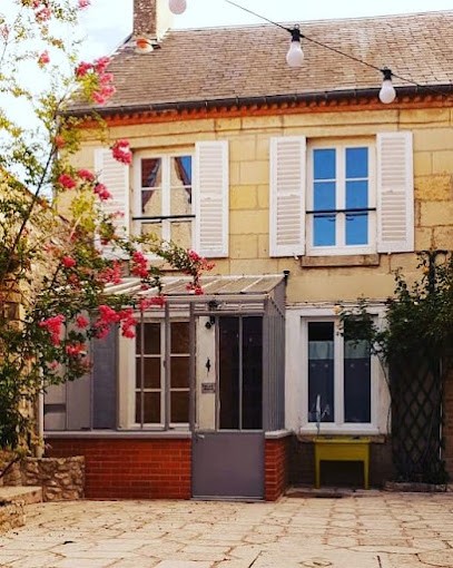 La cachette sous l'escalier, Gîte à Rosnay