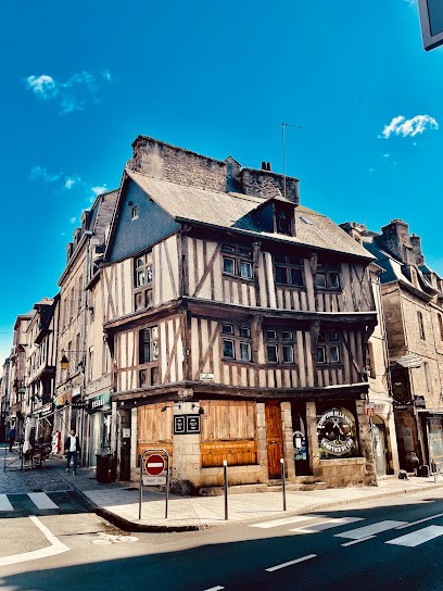 Gîte Le Bateau Ivre, Gîte à Dinan
