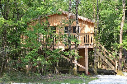 Les Cabanes De Sarah, Gîte à Cabanac-et-Villagrains