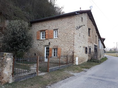 LE PETIT GÎTE DE LA MARNE, Gîte à Châtillon-Saint-Jean