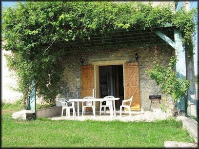 Houses the stud farm of the fountain, Gîte à Poligny