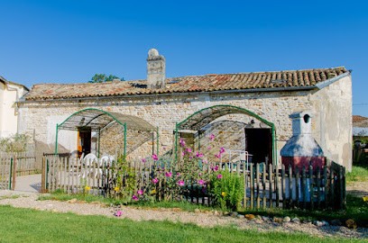La Maison Du Bonheur, Gîte à Plassac