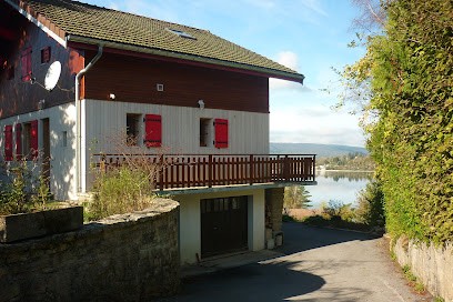 Gite Du Lac De Chalain, Gîte à Doucier