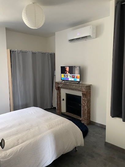 Location Appartement Courte Durée, Gîte à Saint-Pantaléon-de-Larche