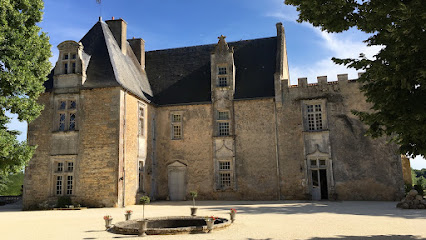 Château De Montreuil Bonnin, Gîte à Boivre-la-Vallée