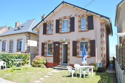 LAHOUGUE - Meublé de tourisme, Gîte à Quinéville