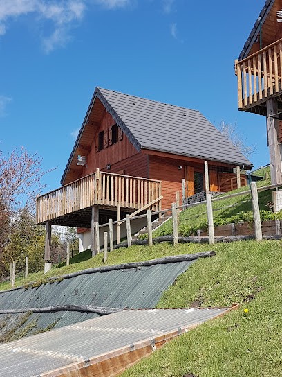 Chalet Montagnard Perce Neige, Gîte à Murat-le-Quaire