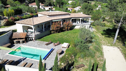 Villa Des Rouvières, Location De Vacances Gîte à Roquefort-la-Bédoule