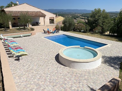 Oustau Feriat, Gîte à Pierrerue