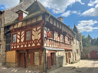 Les Oiseaux - Gîtes De France, Gîte à Cruguel