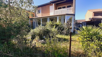 La Maison Bleue De Doudou, Gîte à Castéra-Verduzan