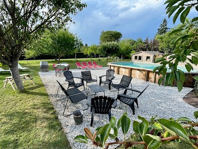 Les Régniers, Gîte à Eynesse