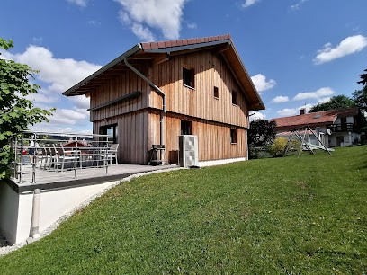 Le Chalet Du Lac, Gîte à Montperreux