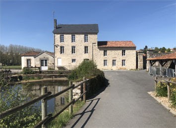 Moulin De Chaussac : Location Salle De Réception, Appartements En Bord De Sèvre Proche Puy Du Fou, Activité Diverse En Vendée, Gîte à Saint-Laurent-sur-Sèvre