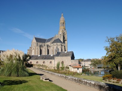 Le Chêne Enchanté - A 10 Minutes Du Puy Du Fou, Gîte à Saint-Laurent-sur-Sèvre