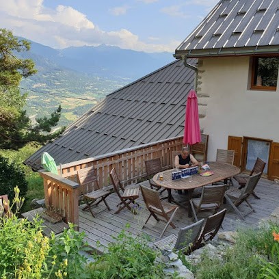 Gîte Coins du Monde, Gîte à Châteauroux-les-Alpes