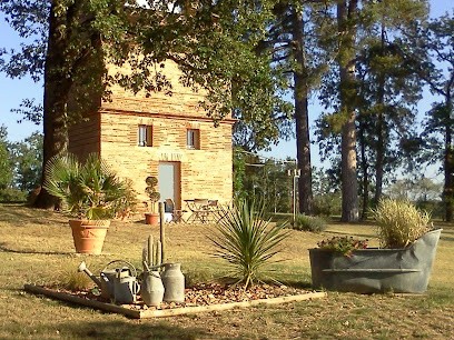 Gîte le pigeonnier de Cabanes, Gîte à Lafrançaise