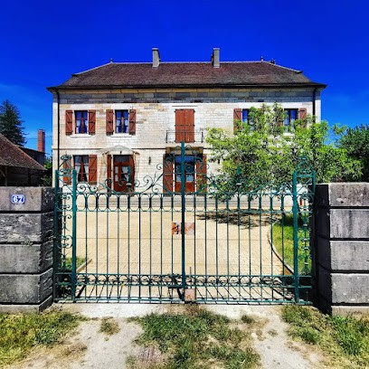 Gîtes Jura - Jurassik'Homes, Gîte à Chamblay