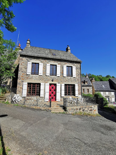Gîte - Maison Dellac-Mathieu Gîte à Saint-Saturnin