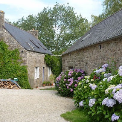 Domaine De La Blanche Hermine: Vacances/événement, Piscine, Espace De Jeux, Côtes-d'Armor, Bretagne, Animaux Acceptés, Gîte à Plounérin