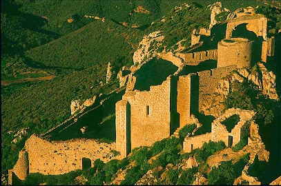 L'Embellie Cathare le Gîte et le Couvert, Gîte à Duilhac-sous-Peyrepertuse