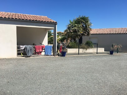 Gîte Rural Les Ploquins, Gîte à Marsilly