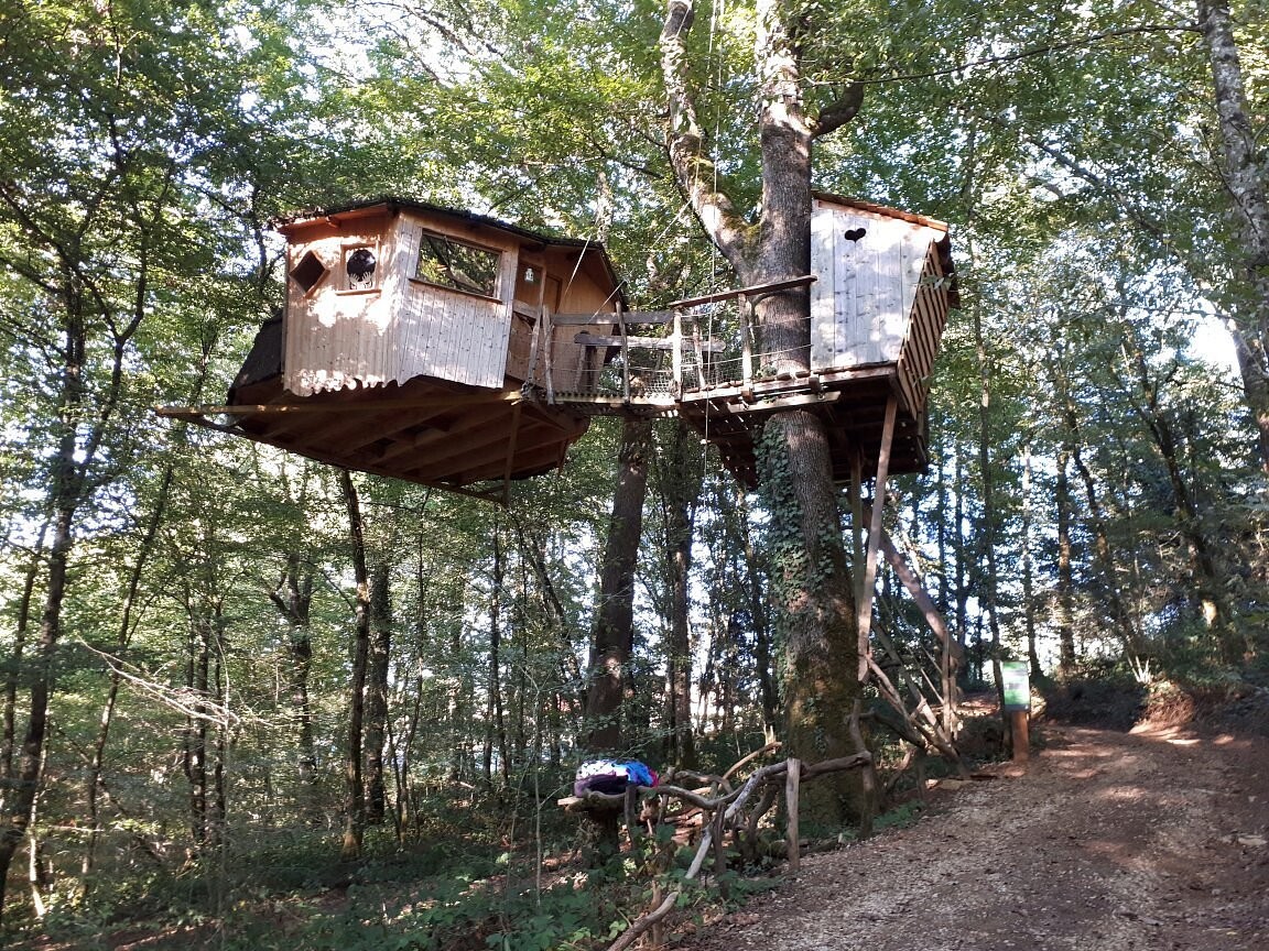 Cabanes du Bois Clair, Gîte à Ranchot