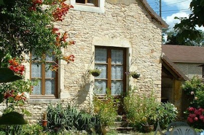 La Petite Maison, Gîte à Fontaines