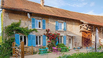Gîte Les Volets Bleus, Gîte à Saint-Victor-de-Morestel