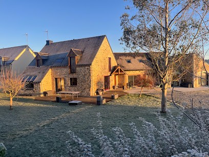 Gîte Ti Coz - Piscine Intérieure - 6 à 12 Personnes Www.ti-coz.fr, Gîte à Caden