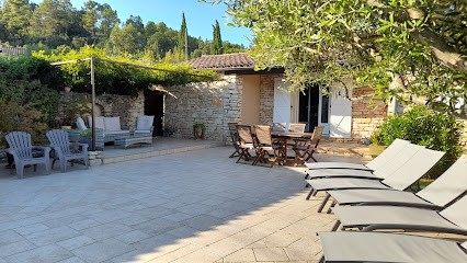 Villa L'Opaline, Gîte à Salavas