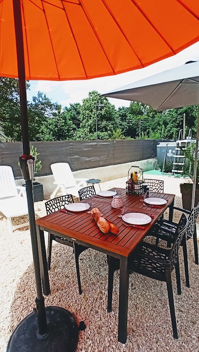 Le Gîte L'hôte Antique, Gîte à Robiac-Rochessadoule