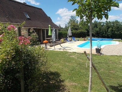 LD Les Charmettes, Gîte à Saint-Geyrac