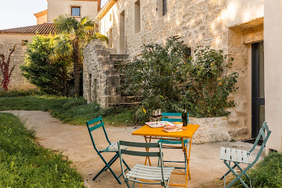 Les Jardins De Lumière, Gîte à Floressas