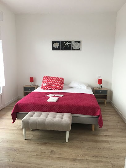 Gîte Oli Douillet : Gite De 4 à 16 Personnes Avec Terrasse, Parking Proche Du Puy Du Fou, Nantes, Plages à 1h En Vendée, Gîte aux Epesses