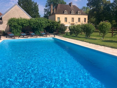 Gîte du Château de Lamolère - Burgundy Vacation Rental, Gîte à Saint-Julien