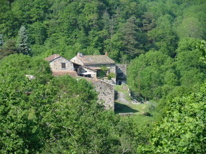 Au Bout du Ciel - Chez Lisa, Gîte à Isserteaux