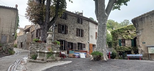 Dame Guenievre, Gîte à Palairac