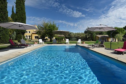 Mas Soli - Gîtes au Coeur du Vaucluse, Gîte à Caderousse