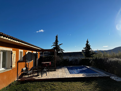 Jungle House Villa, Gîte à Alba-la-Romaine