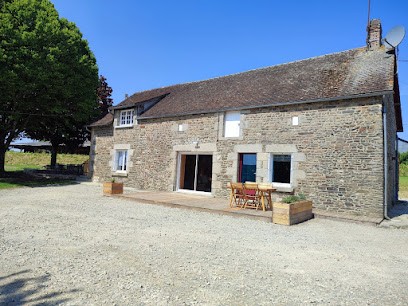 Gîte Les Tongs Des Prés, Gîte à La Ferrière-Bochard