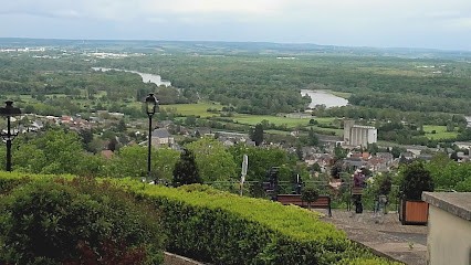 APPT 5RJ, Gîte à Cosne-Cours-sur-Loire
